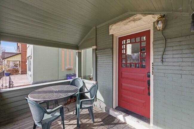 Building Photo - PRICE DROP!  Newly Renovated Studio Apt. in Classic Victorian Home in Baker District