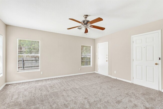 Building Photo - 10943 Desdemona Dr