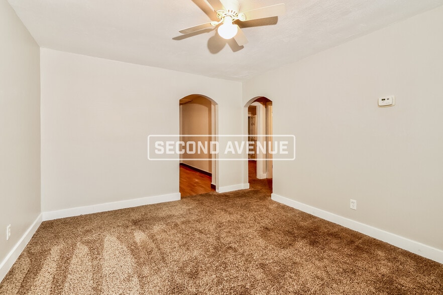 Building Photo - 3746 Kahlert Ave