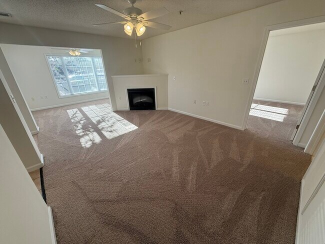 Building Photo - Adorable 1 Bed 1.5 Bath Condo in Brier Creek! 1st Floor! Sun Room! New Appliances!