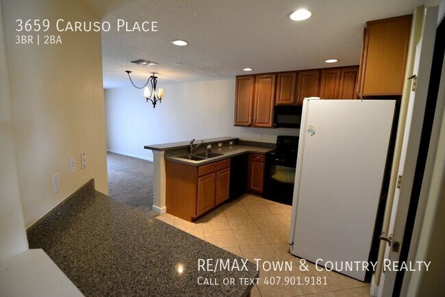 Building Photo - Oviedo Townhome for Rent in Hawthorne Glen