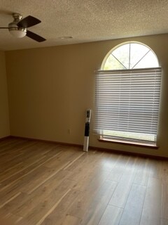 Building Photo - 2733 E Country Way