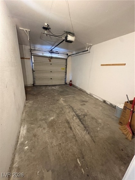 Building Photo - 6215 Don Zarembo Ave