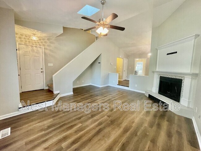 Building Photo - 820A Anarine Rd