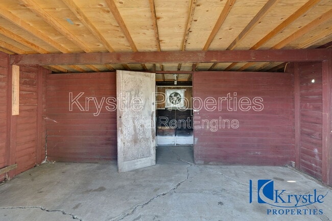 Building Photo - 218 Steffan St