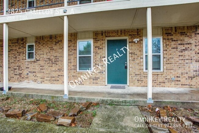 Building Photo - 3825 Camelot St