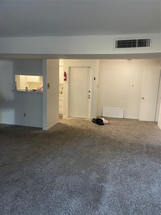 Building Photo - 8419 Hearth Dr