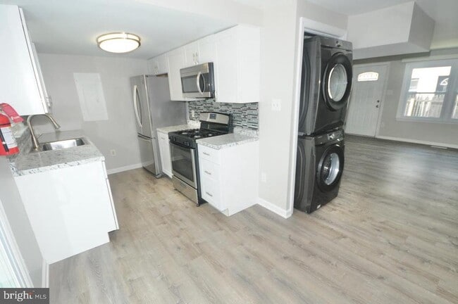 Building Photo - 213 N Black Horse Pike