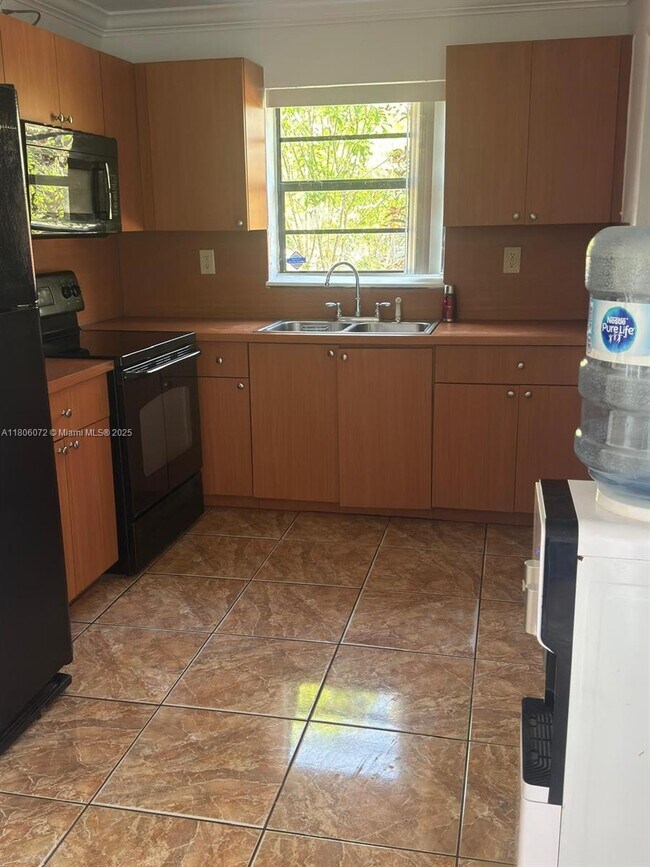 Building Photo - 2801 NW 183rd St