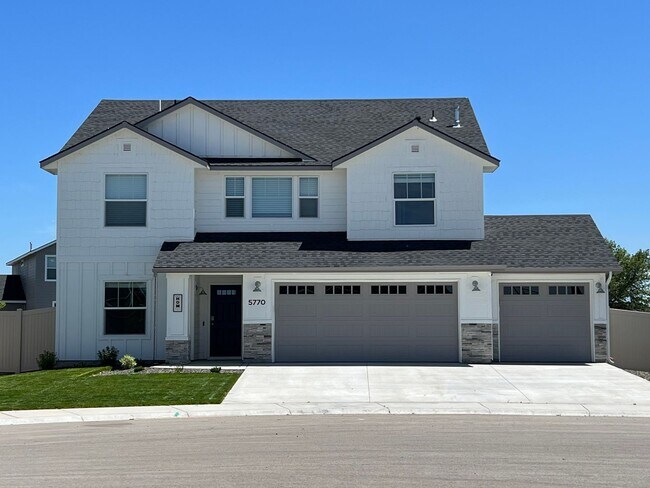 Primary Photo - 4-bedroom dream home with a dedicated offi...