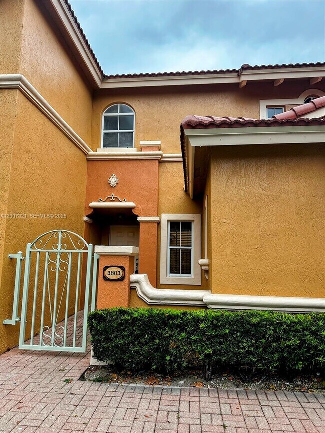 Building Photo - 8445 NW 140th Terrace