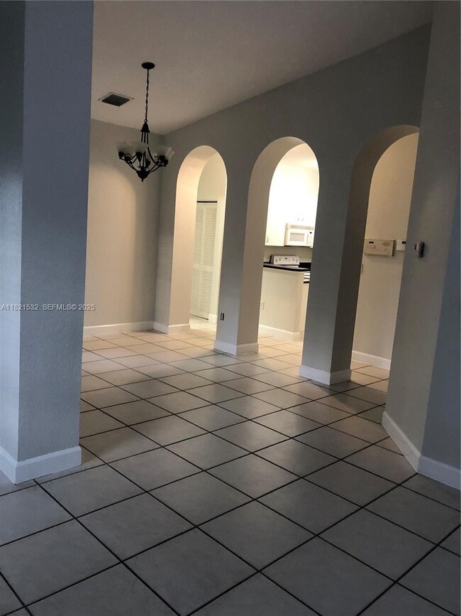 Building Photo - 10932 NW 69th St