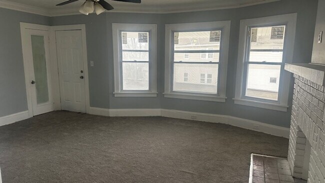 Building Photo - Paxton