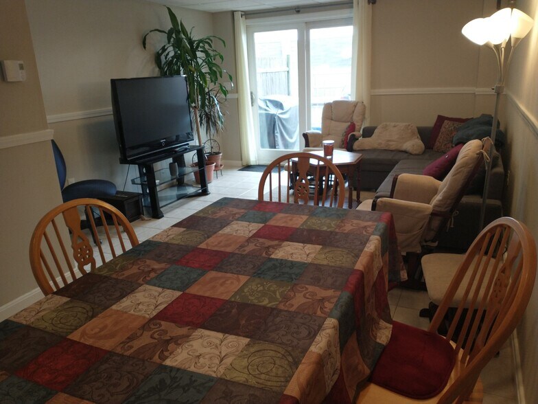 3rd Bed or Family Room - 39 Prescott Ave