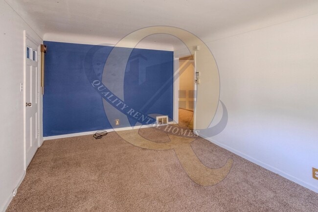 Building Photo - Charming 3-bedroom Cape Cod with a versatile loft and plenty of space to enjoy!