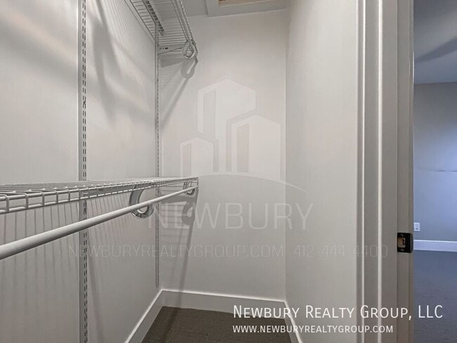 Building Photo - 1819 Chessland St