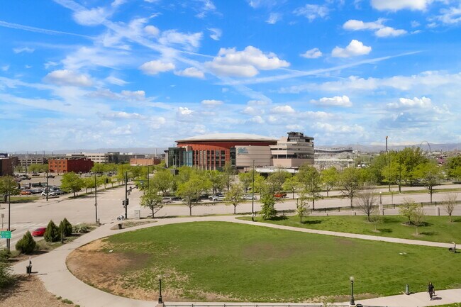 Building Photo - Large 2 Bedroom Loft in LoDo with Amazing ...