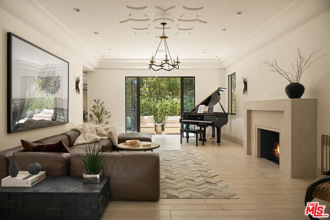 Building Photo - 7801 Hillside Ave