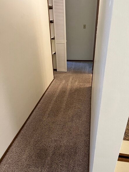 Hall - 41056 Butternut Park Ct