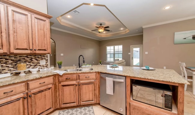 Building Photo - 315 Hill Ridge Dr