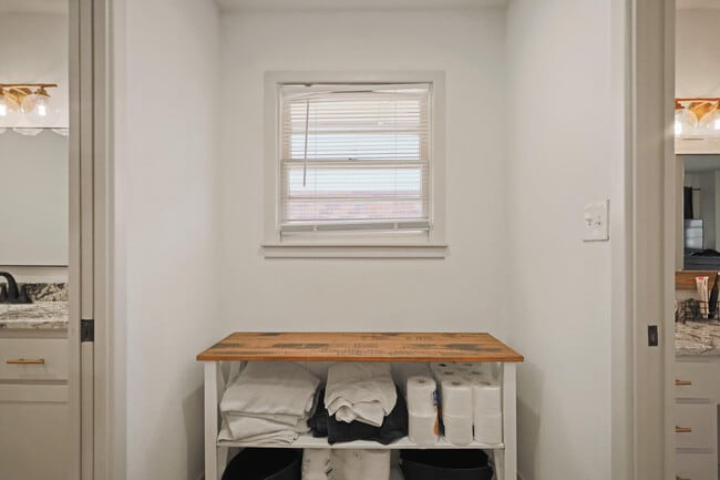 Building Photo - 3627 56th St