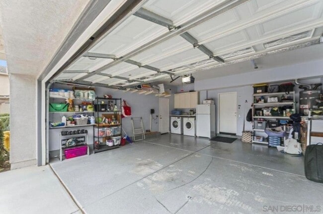 Building Photo - 9925 Fieldthorn St