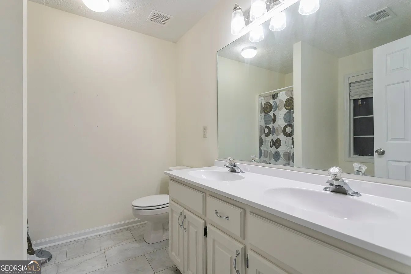 Building Photo - 160 Windward Dr