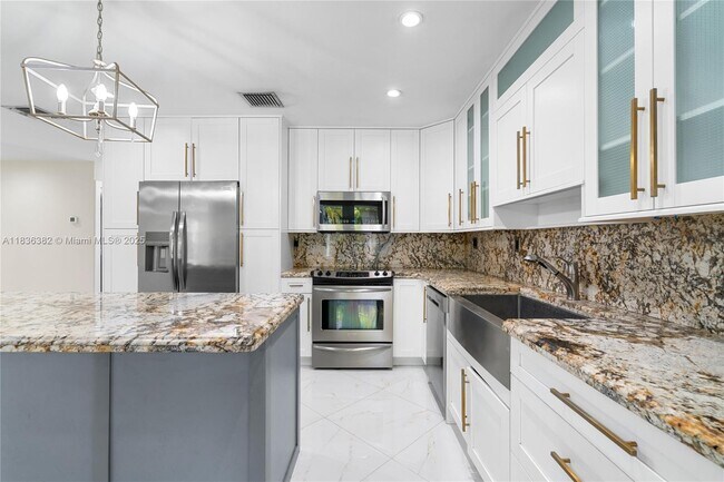 Building Photo - 13611 SW 77th St