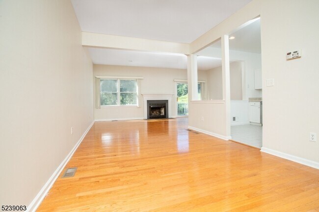 Building Photo - 572 Old Dover Rd