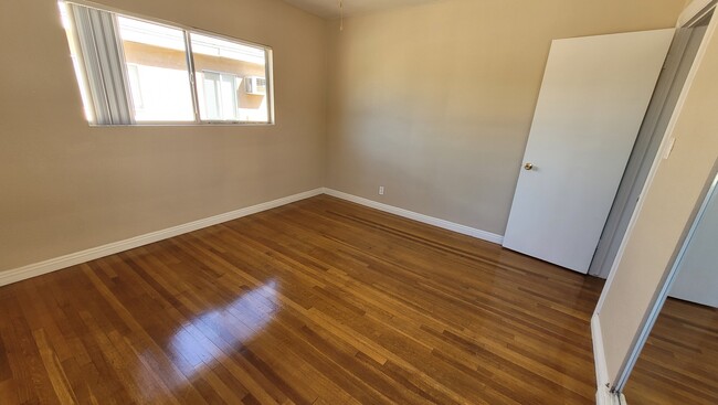 Building Photo - 7013 Coldwater Canyon Ave
