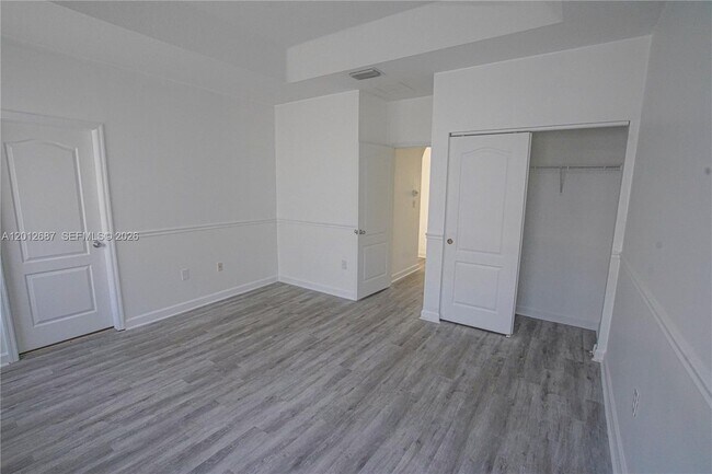 Building Photo - 1751 SW 154th Path