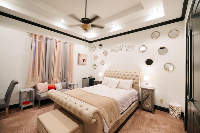 Building Photo - 302 Lake Clark Ct