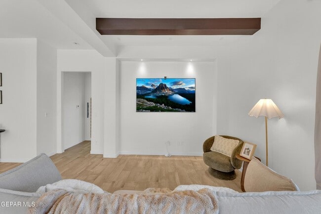 Building Photo - 7424 Rio Rimac Dr