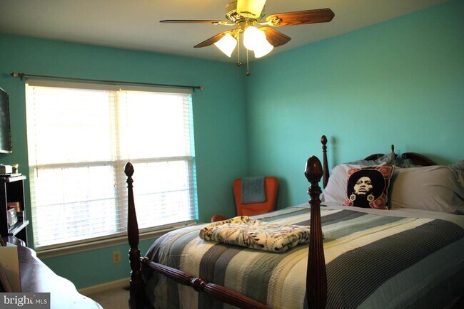 Building Photo - 506 Quincy St