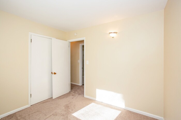 Building Photo - 9050 E 206th St