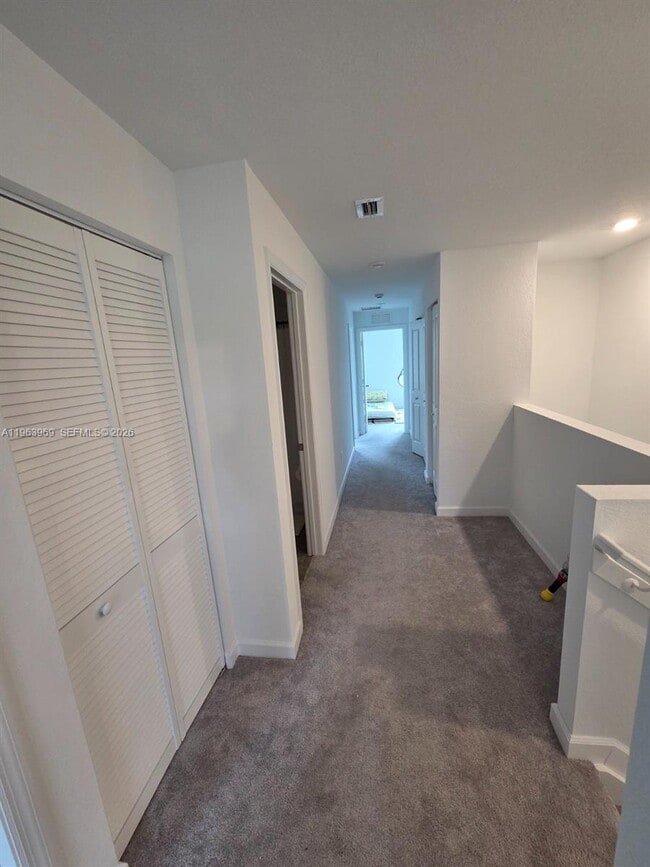 Building Photo - 4343 Hammock Grove Dr