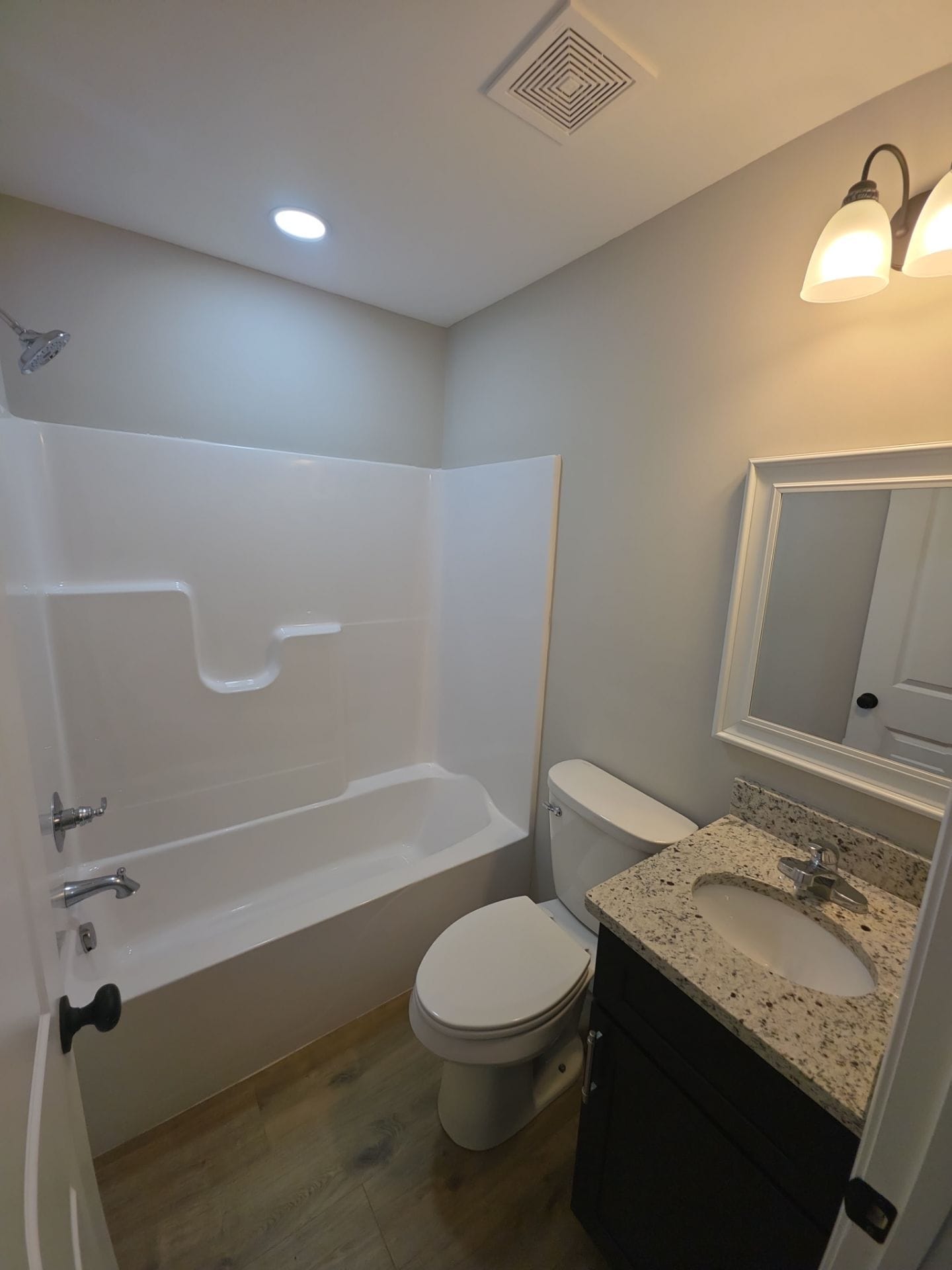 Building Photo - 5206 Oak Point Ct