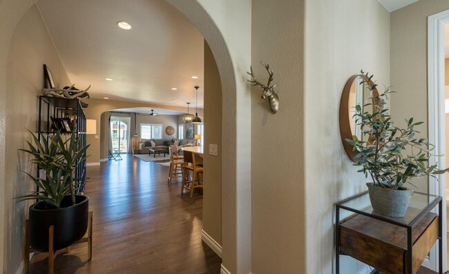 Building Photo - Beautiful 4BD Ranch-Style Home in Wolf Ranch