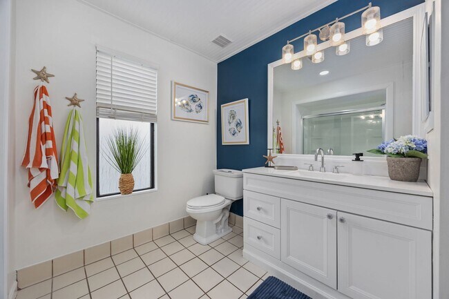 Building Photo - All Inclusive Seasonal Rental Available October 1st, 2025-March 31st 2026!