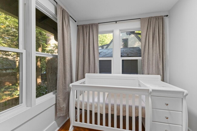 Building Photo - 3750 Totem Ln