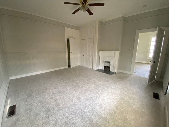 Building Photo - 1 Bedroom, 1 Bathroom- House in South Rome