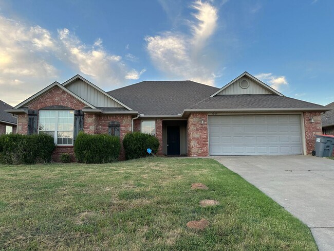 Primary Photo - Spacious Elegance: Your Dream 3 Bed, 2 Bath Home with a Cozy Fireplace and 2-Car Garage!