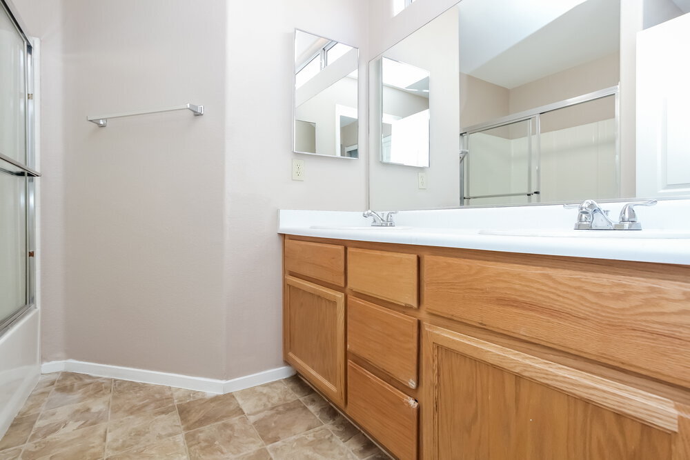 Building Photo - 7512 Hickory Hills Dr