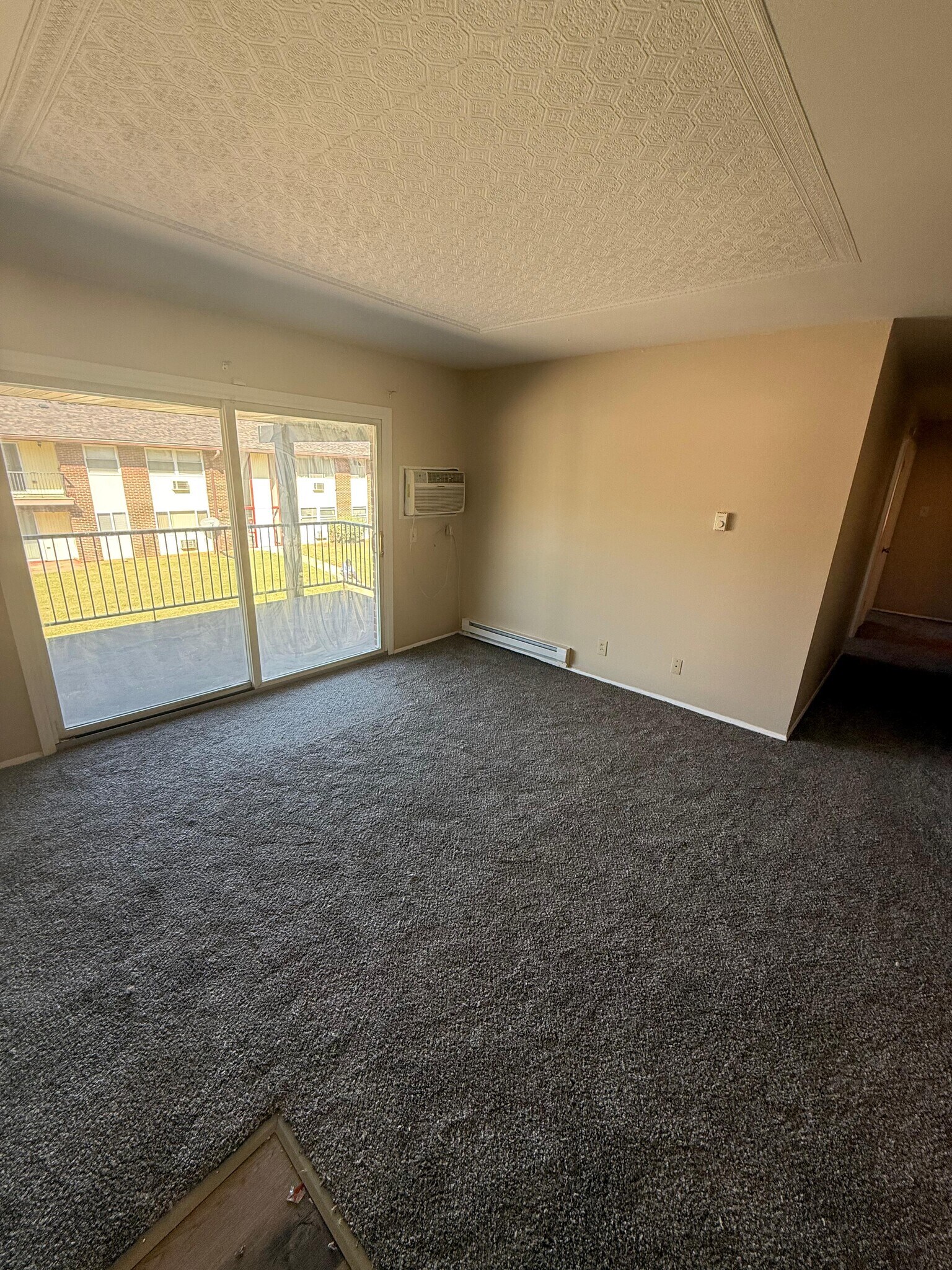 Building Photo - 7431 Hazelcrest Dr