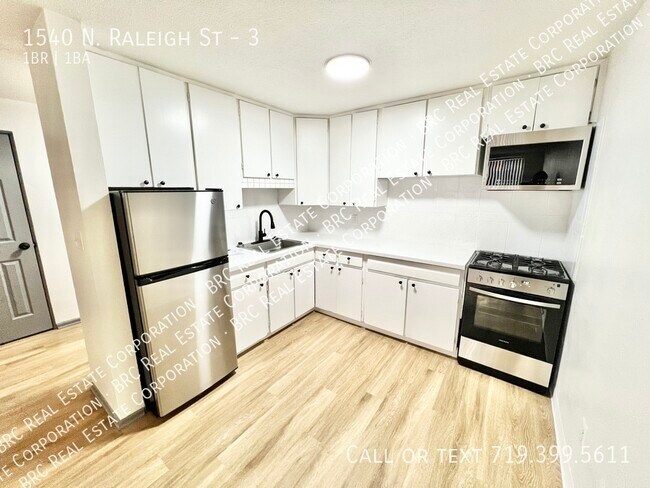 Building Photo - 1540 N Raleigh St