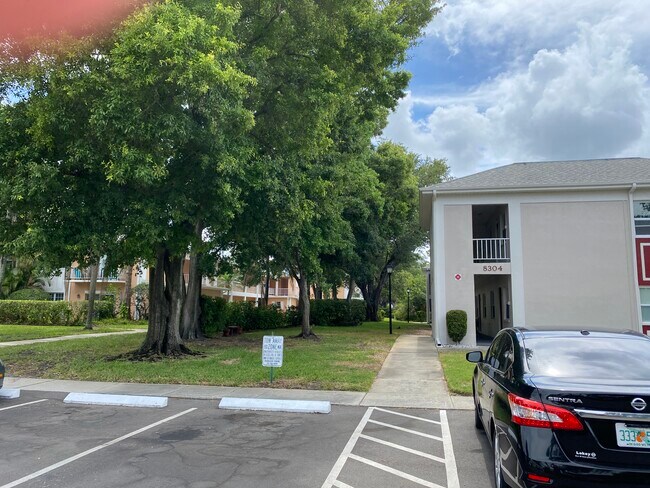 Building Photo - 8304 Bardmoor Blvd