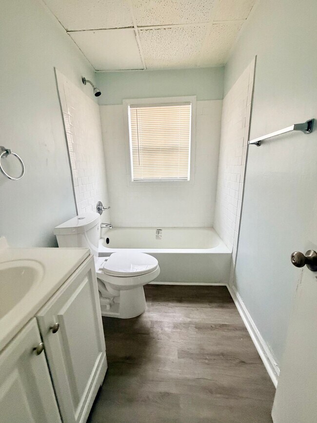 Building Photo - Check out Our Move In Specials at Dodson Courtyard Apartments Featuring 1 & 2 Bedrooms