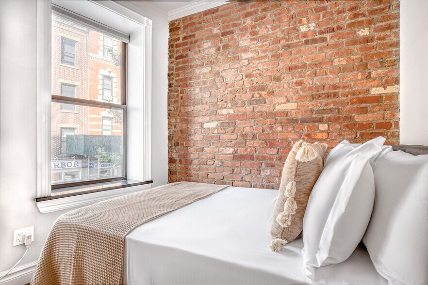 Building Photo - 20 Prince St