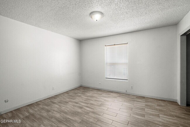Building Photo - 3702 Keltner Ave