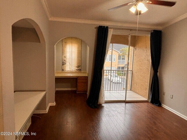 Building Photo - 10075 GATE N Pky